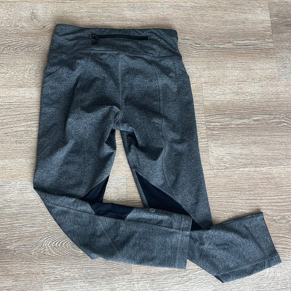 Lululemon Pace Rival Mid Rise Crop 22" Heather‎ Gray/Black Size 4 - Picture 8 of 16